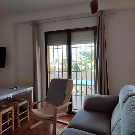 Beautiful 1 Bedroom In Velilla Apartment *